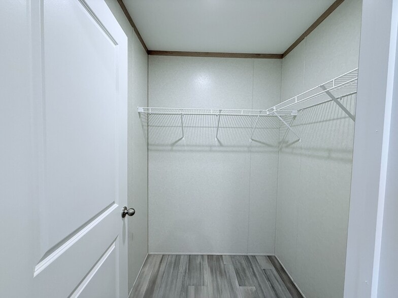 Building Photo - 29669 Danbury Ct