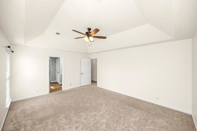 Building Photo - 7028 Sugarplum Rd