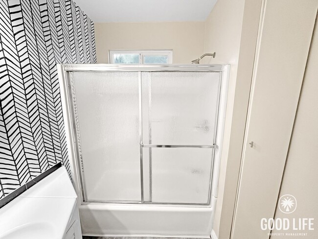 Building Photo - Charming 3-Bedroom Anaheim Home Featuring Private Backyard & 2 Car Garage