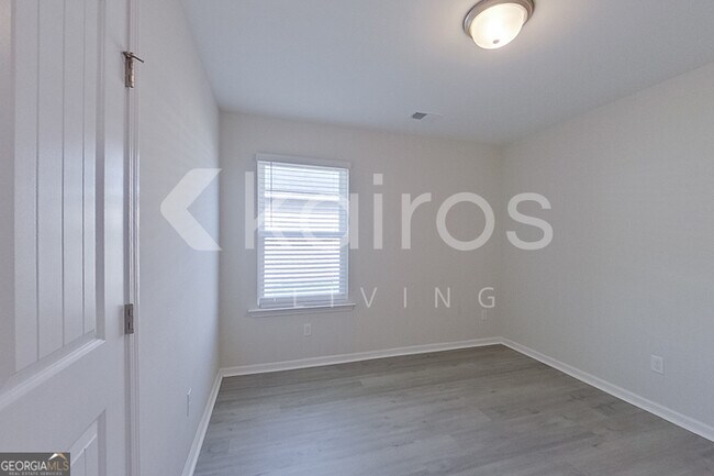 Building Photo - 15 Carrollton Dr