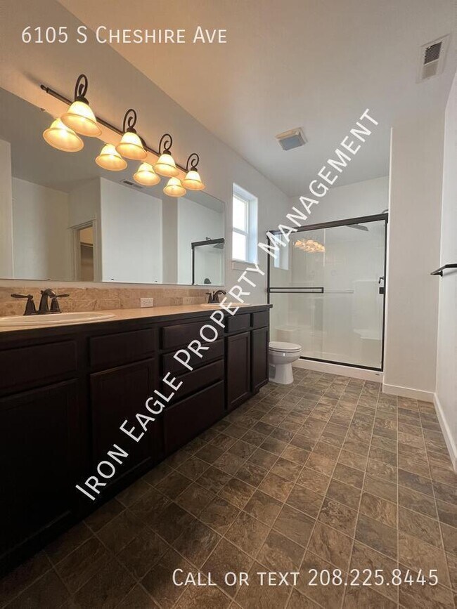 Building Photo - 6105 S Cheshire Ave