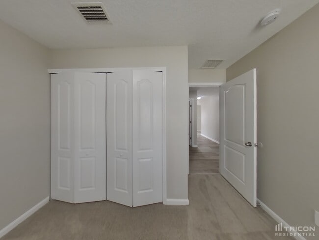 Building Photo - 76221 Long Pond Loop