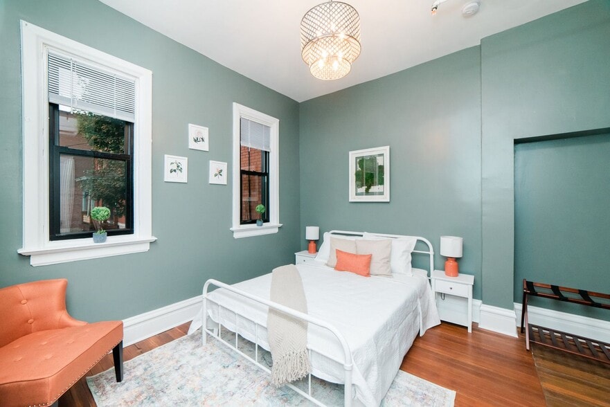 Interior Photo - The Hamilton