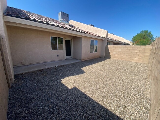 Building Photo - Sunset Mountain Villa rental