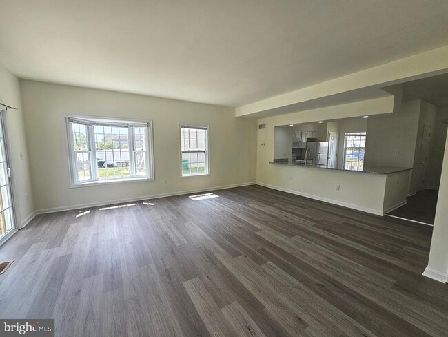 Building Photo - 124 Bay Hill Ln