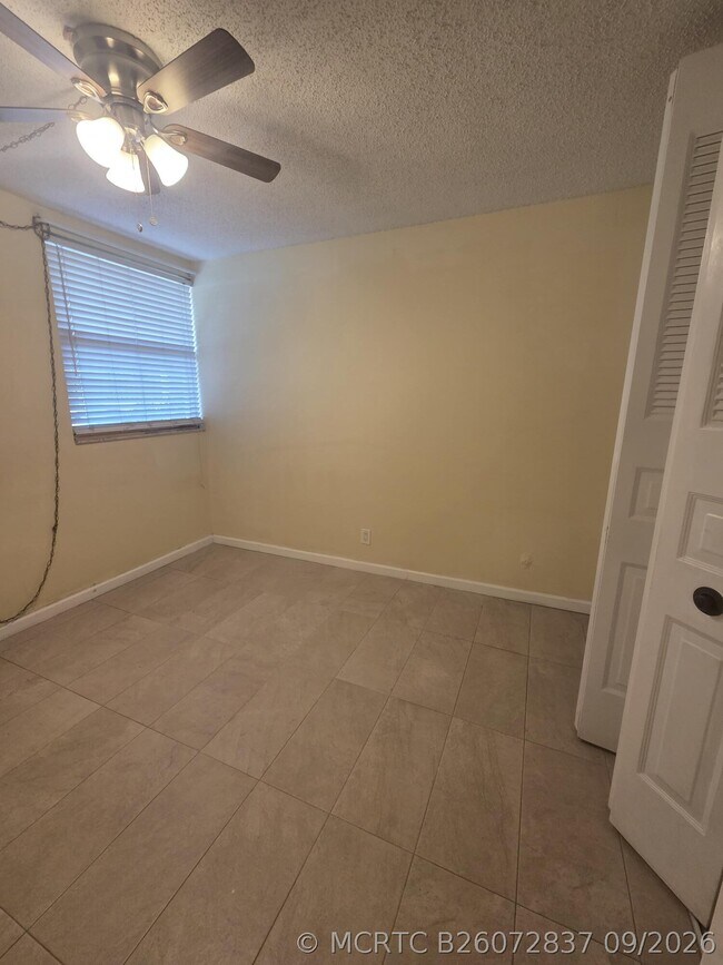 Building Photo - 8419 Forest Hills Dr