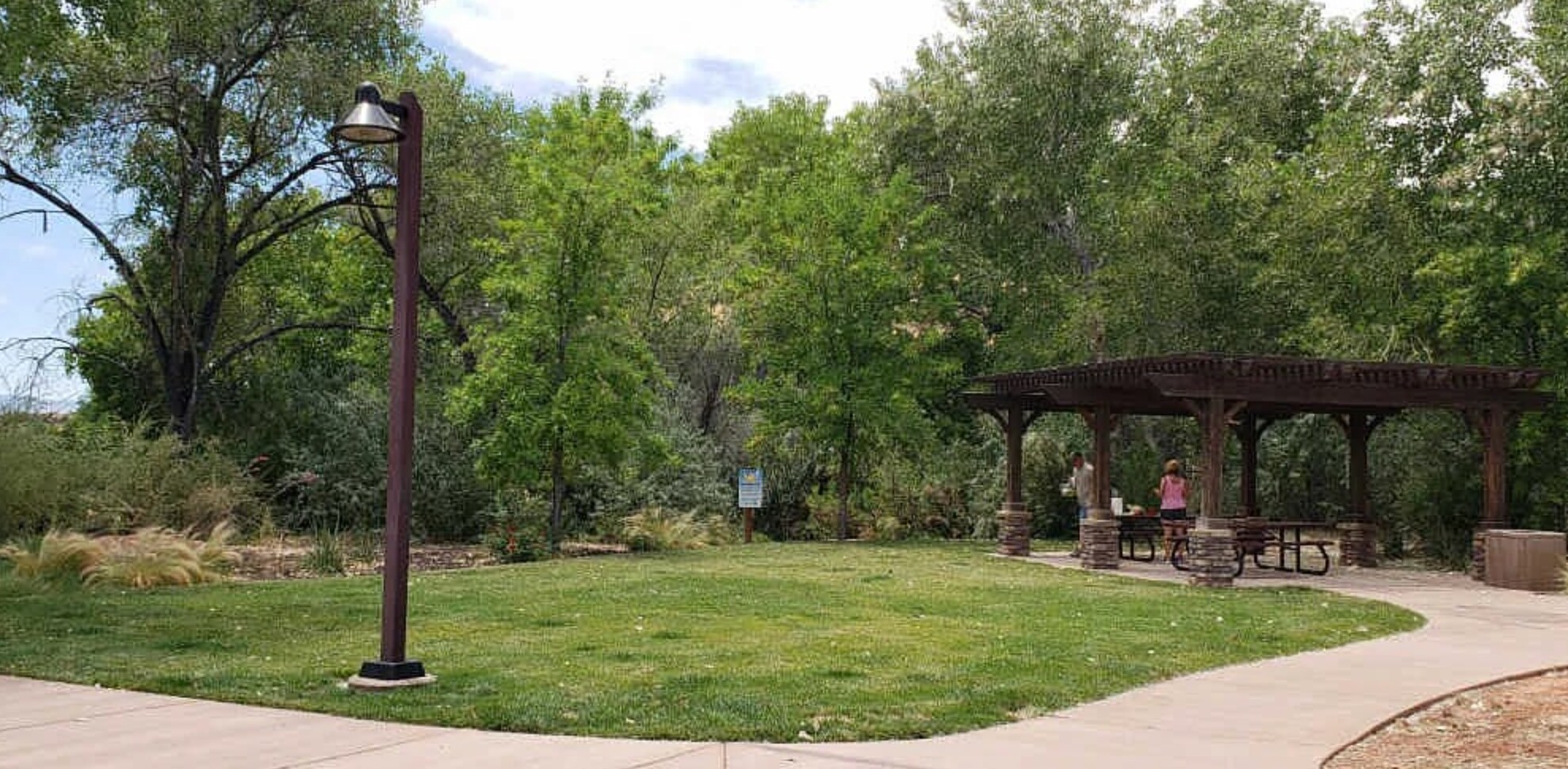 Building Photo - 1010 N 1800 E