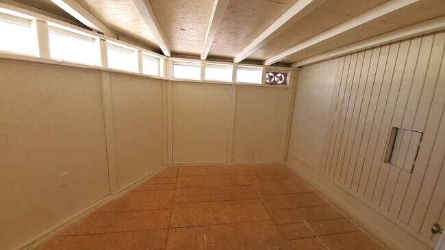 Building Photo - Fully Remodeled Home in North Phoenix – Move-In Ready!