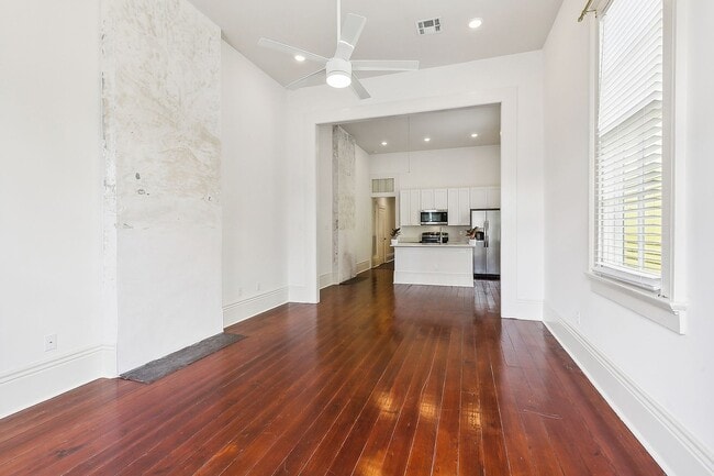 Building Photo - 2120 S Liberty St