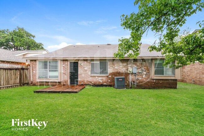 Building Photo - 3048 Walnut Springs Dr