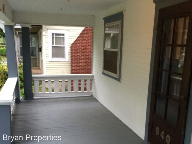 Building Photo - 2 br, 1 bath House - 540 E LOREN