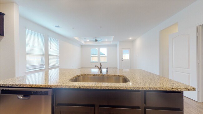 Building Photo - 31314 Whitfield Ct