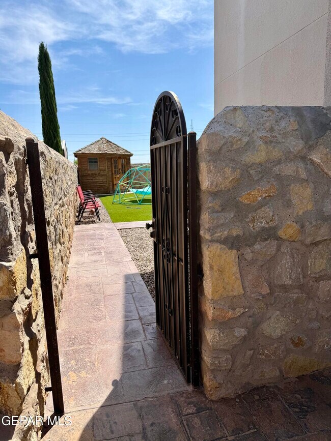 Building Photo - 3100 Red Velvet Pl