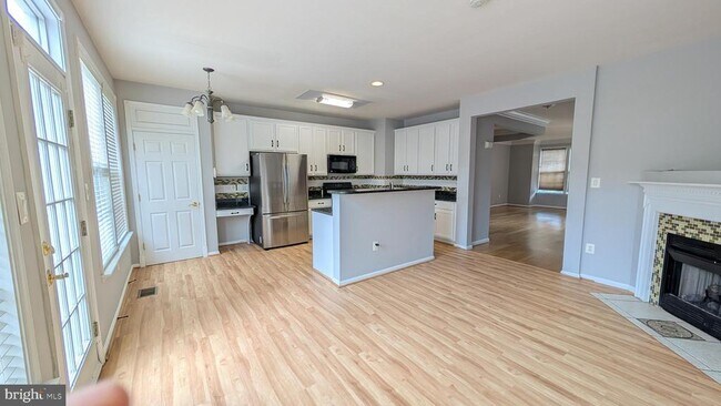 Building Photo - 13996 Khalid Ln