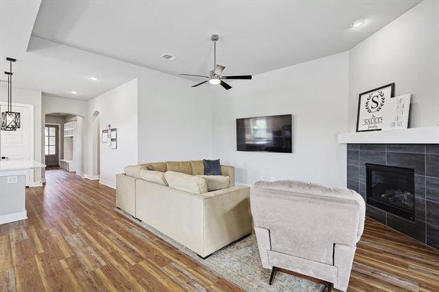 Building Photo - 1704 Terrace Way