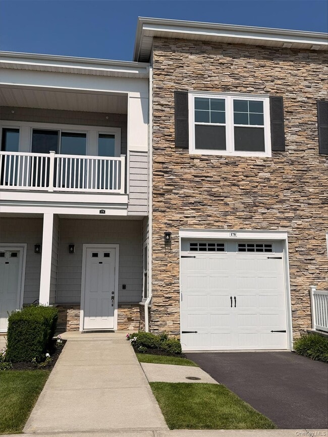 Building Photo - 178 Summer Cir
