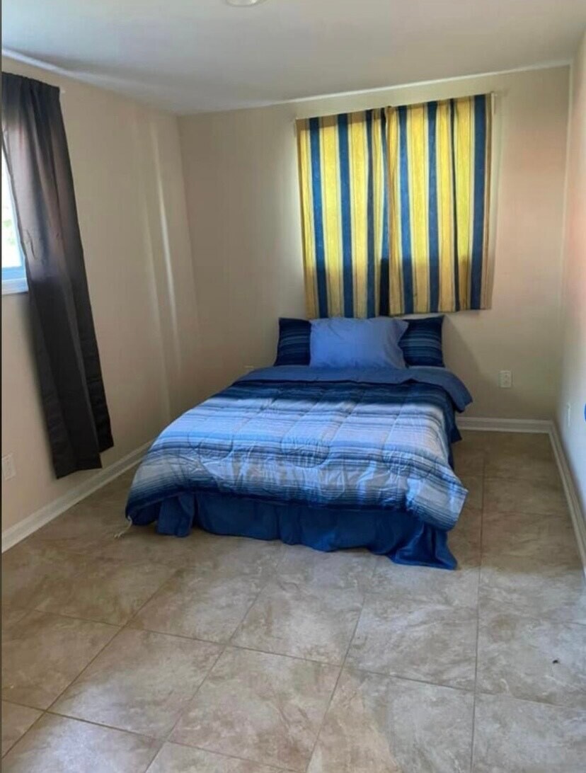 Bedroom 2 - 4296 Southern Ave SE