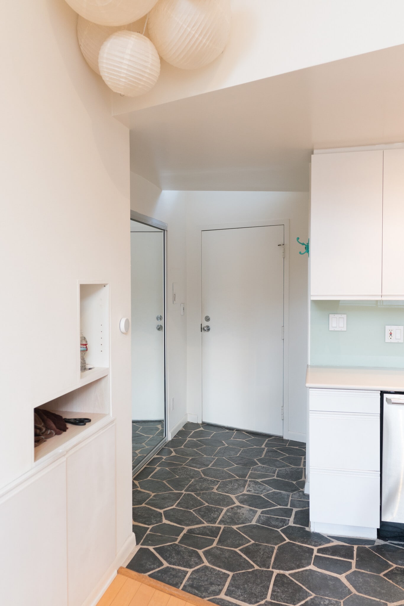 Entryway - 1511 16th St