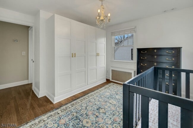 Building Photo - 21 Ridgedale Ave