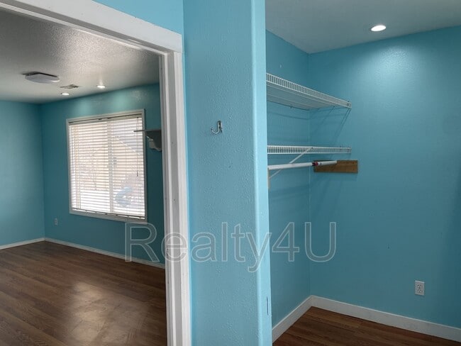 Building Photo - 2867 Willow Patch Rd