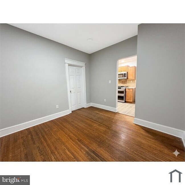 Building Photo - 303 Webster St NW