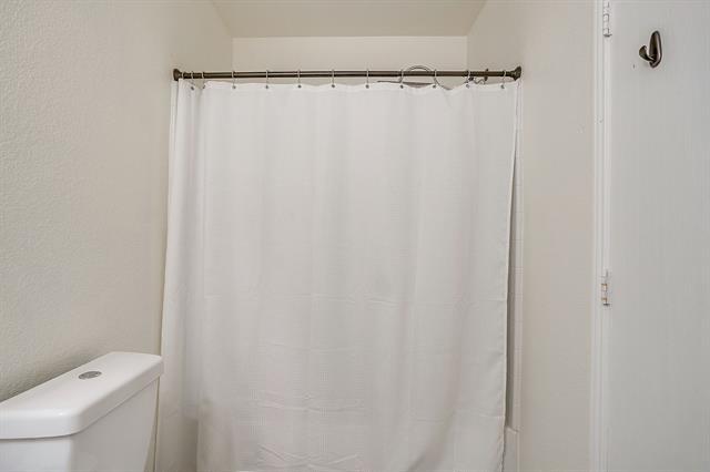 Building Photo - 6612 Meadow Way Ln