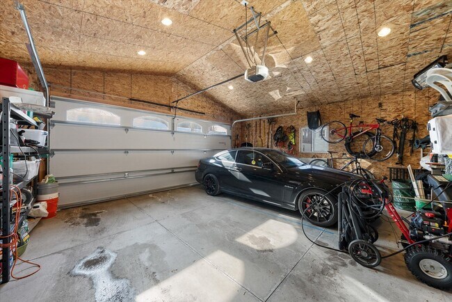 Building Photo - 2509-2511 N Cramer St