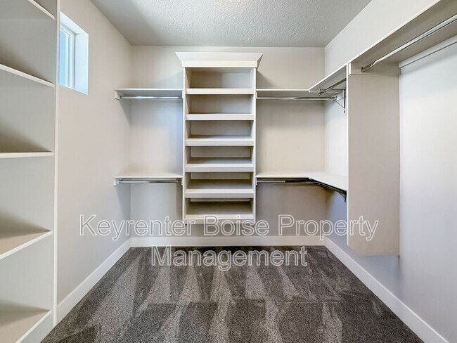 Building Photo - 4379 E Wedge St