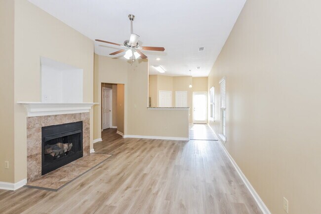 Building Photo - 6843 Mikayla Ln