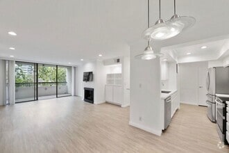 Building Photo - 906 N Doheny Dr