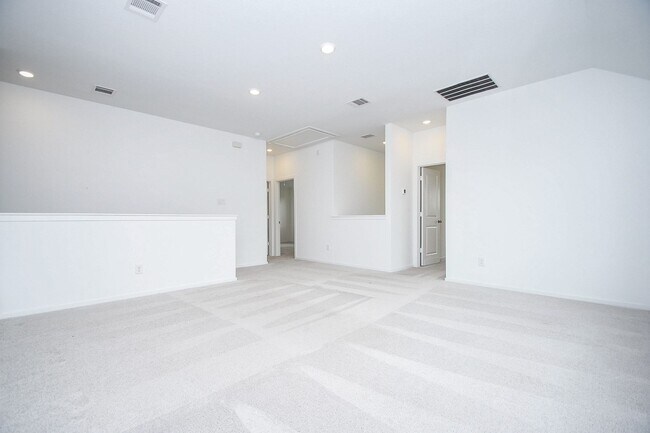 Building Photo - 6319 Seafoam Lake Dr