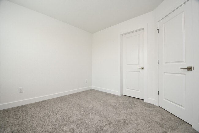 Building Photo - 2209 Via Laura Ln