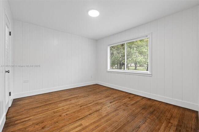Building Photo - 21825 SW 154th Ave