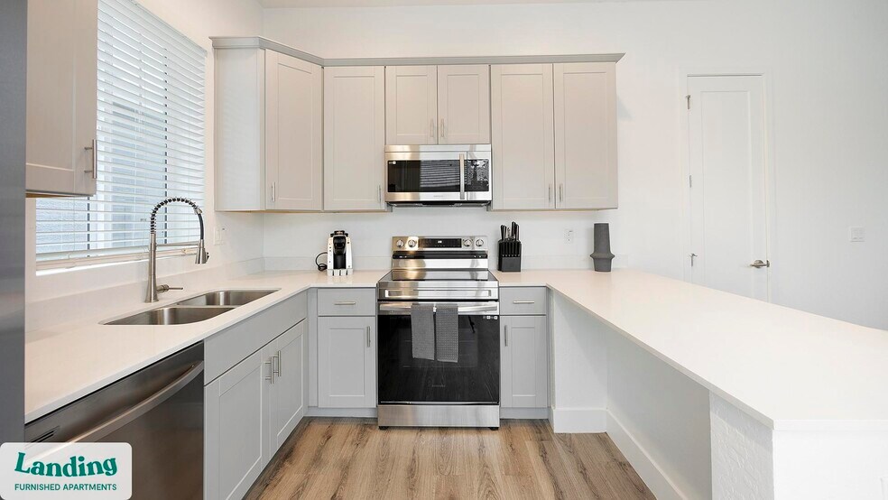 Building Photo - 8200 W Encanto Blvd