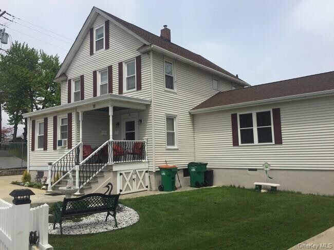Primary Photo - 78 Catherine St