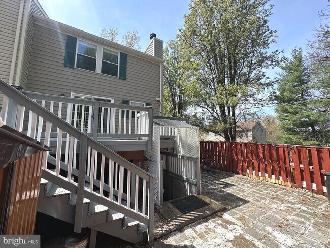 Building Photo - 14632 Stone Crossing Ct