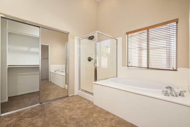 Building Photo - 41250 Doak St