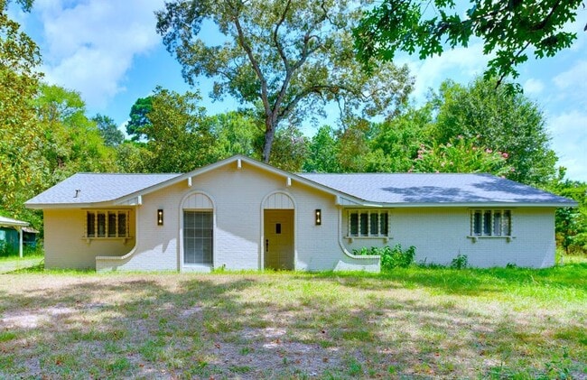 Building Photo - 14733 House Rd