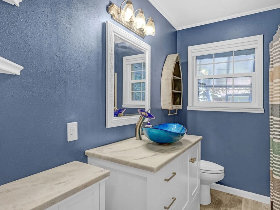 Building Photo - 40 Sharilyn Dr