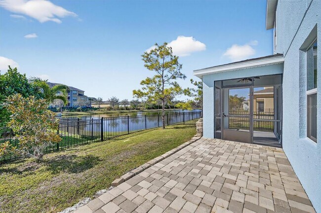 Building Photo - 4842 San Palermo Dr