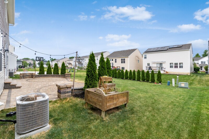 Building Photo - 294 McElhinny Ln