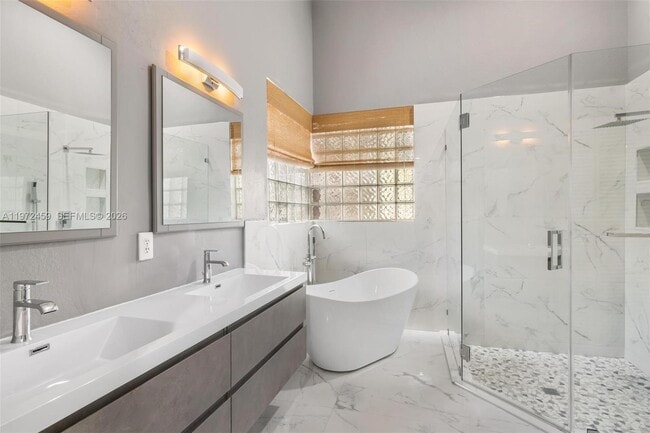 Building Photo - 1140 SW 150th Terrace