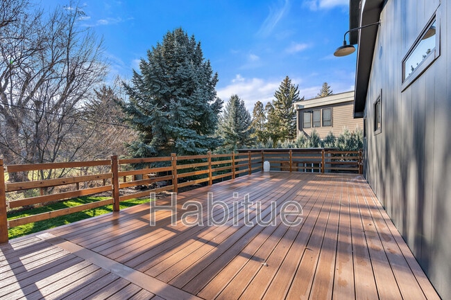 Building Photo - 3132 Crane Creek Rd