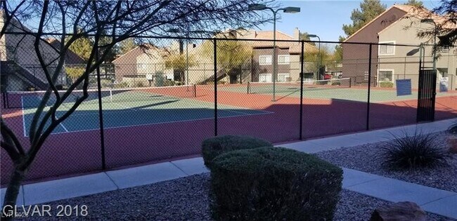 Building Photo - 5016 S Rainbow Blvd