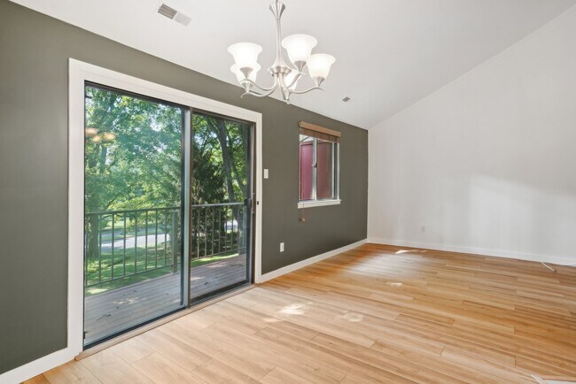 Building Photo - 203B Cypress Point Cir