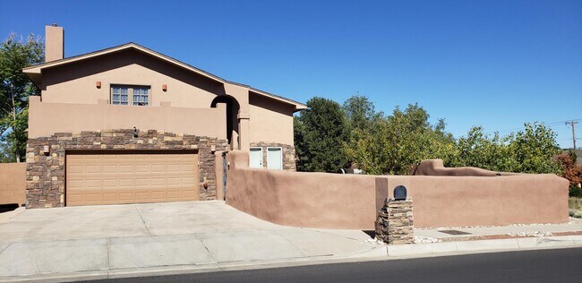 Primary Photo - 4609 Driftwood Ave NW