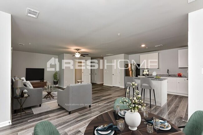 Building Photo - 109 Wellbrook Ct NE