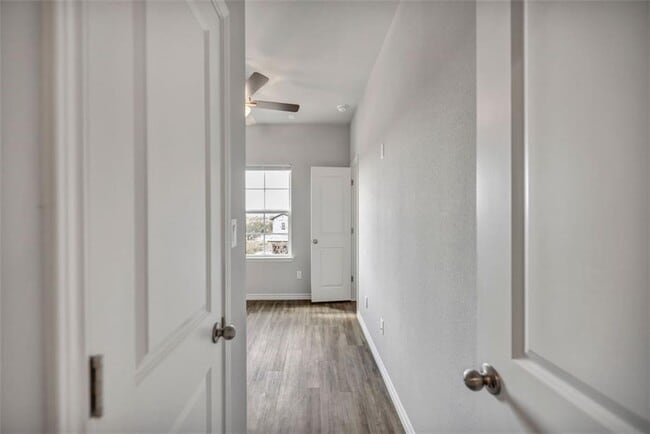 Building Photo - 207 Peruna Dr