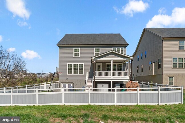 Building Photo - 8417 Bald Eagle Ct