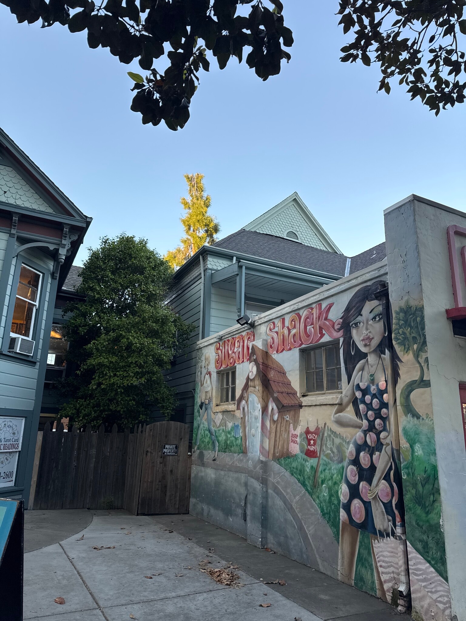 The apartment is behind this boutique - 2427 J St